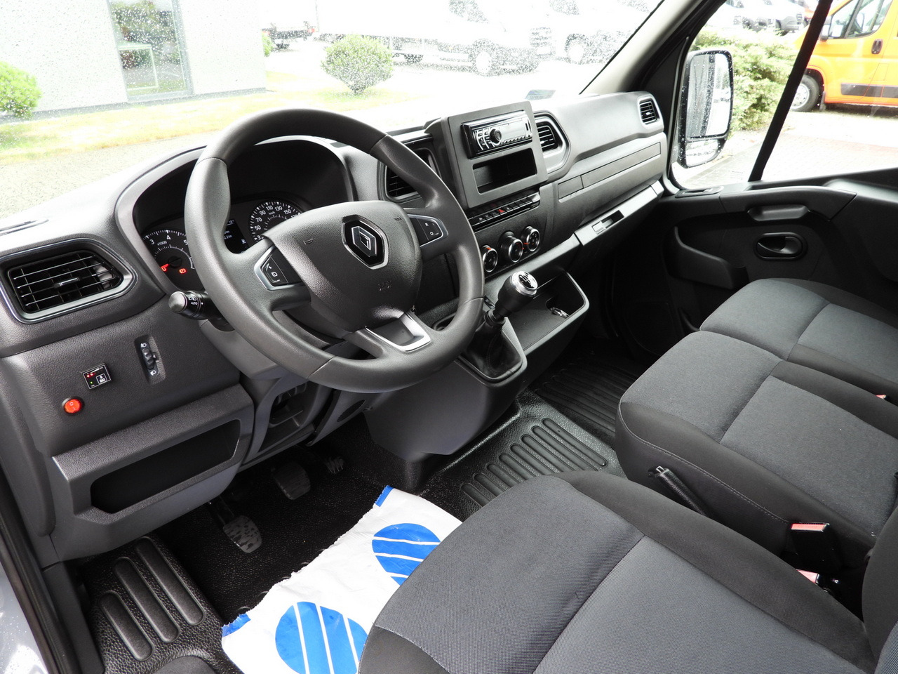 RENAULT MASTER TARPAULIN 10 PALLETS WEBASTO CRUISE CONTROL LED LIGHTS PNEUMATICS AIR CONDITIONING 165HP - Xe van thùng mui bạt: hình 2 RENAULT MASTER TARPAULIN 10 PALLETS WEBASTO CRUISE CONTROL LED LIGHTS PNEUMATICS AIR CONDITIONING 165HP - Xe van thùng mui bạt: hình 2