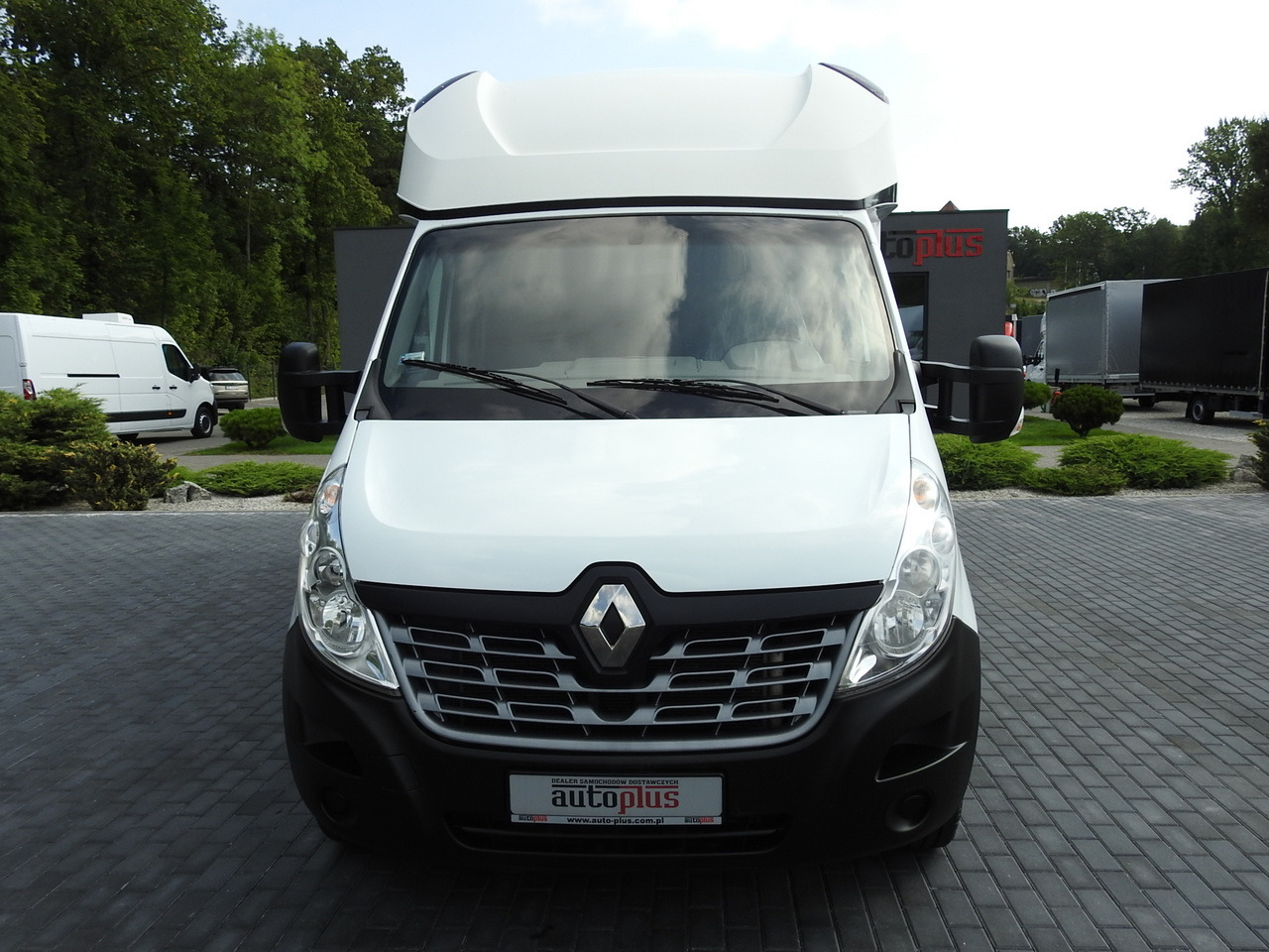 RENAULT MASTER TARPAULIN 8 PALLETS CRUISE CONTROL AIR CONDITIONING 170HP - Xe van thùng mui bạt: hình 5 RENAULT MASTER TARPAULIN 8 PALLETS CRUISE CONTROL AIR CONDITIONING 170HP - Xe van thùng mui bạt: hình 5