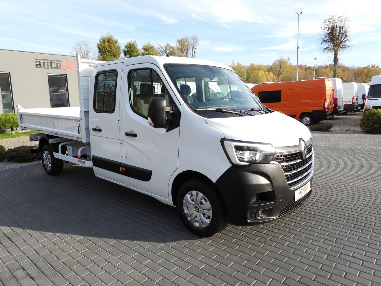 RENAULT MASTER TIPPER DOUBLE CABIN DOKA 6 SEATS CRUISE CONTROL LED LIGHTS AIR CONDITIONING 145HP - Xe ben nhỏ: hình 4 RENAULT MASTER TIPPER DOUBLE CABIN DOKA 6 SEATS CRUISE CONTROL LED LIGHTS AIR CONDITIONING 145HP - Xe ben nhỏ: hình 4