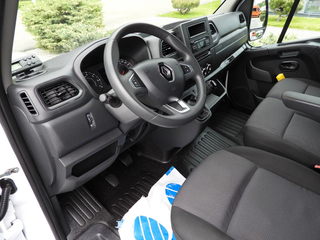 Renault MASTER KÜHLKASTENWAGEN -5*C TEMPOMAT NAVIGATION - Xe van đông lạnh: hình 2 Renault MASTER KÜHLKASTENWAGEN -5*C TEMPOMAT NAVIGATION - Xe van đông lạnh: hình 2