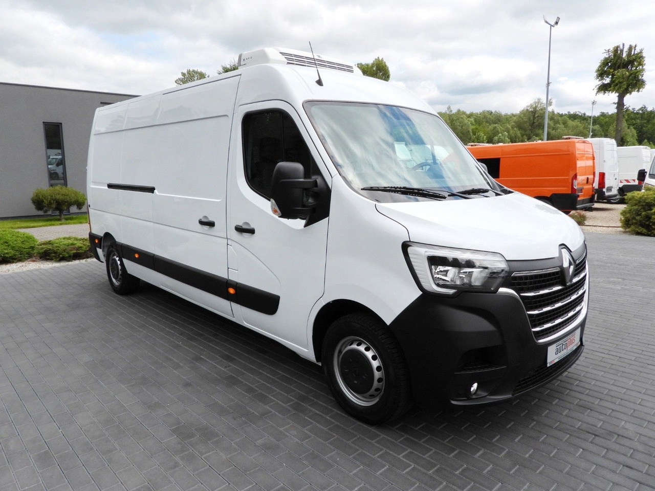 Renault MASTER KÜHLKASTENWAGEN -5*C TEMPOMAT NAVIGATION - Xe van đông lạnh: hình 4 Renault MASTER KÜHLKASTENWAGEN -5*C TEMPOMAT NAVIGATION - Xe van đông lạnh: hình 4