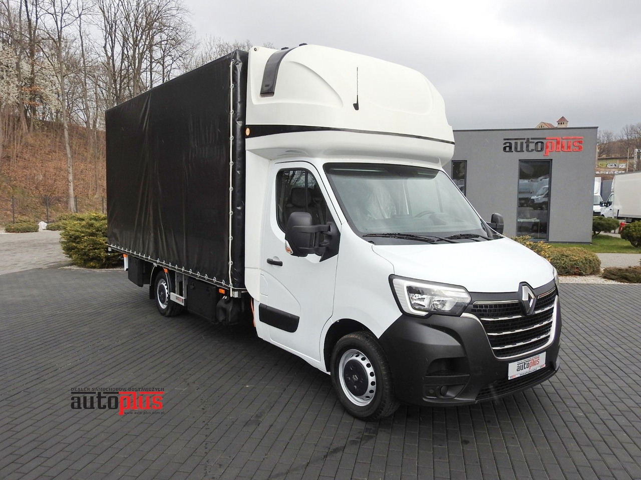 Renault MASTER PRITSCHE PLANE 10 PALETTEN WEBASTO A/C - Xe van thùng mui bạt: hình 1 Renault MASTER PRITSCHE PLANE 10 PALETTEN WEBASTO A/C - Xe van thùng mui bạt: hình 1