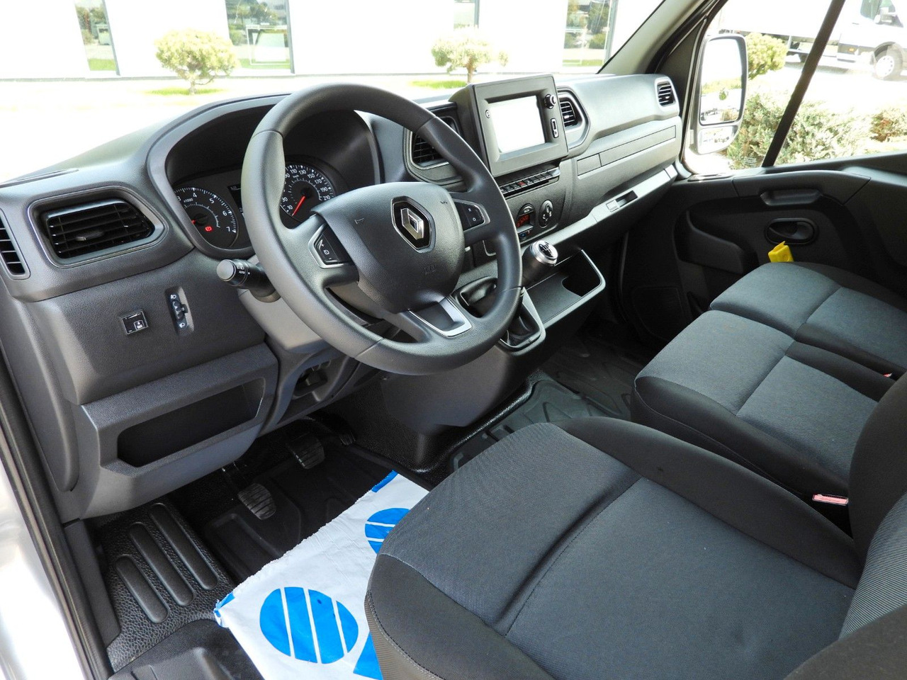 Renault MASTER PRITSCHE PLANE 10 PALETTEN WEBASTO A/C - Xe van thùng mui bạt: hình 2 Renault MASTER PRITSCHE PLANE 10 PALETTEN WEBASTO A/C - Xe van thùng mui bạt: hình 2