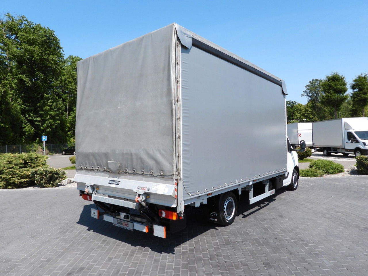Renault MASTER PRITSCHE PLANE AUFZUG 10 PALETTEN WEBAST - Xe van thùng mui bạt: hình 3 Renault MASTER PRITSCHE PLANE AUFZUG 10 PALETTEN WEBAST - Xe van thùng mui bạt: hình 3