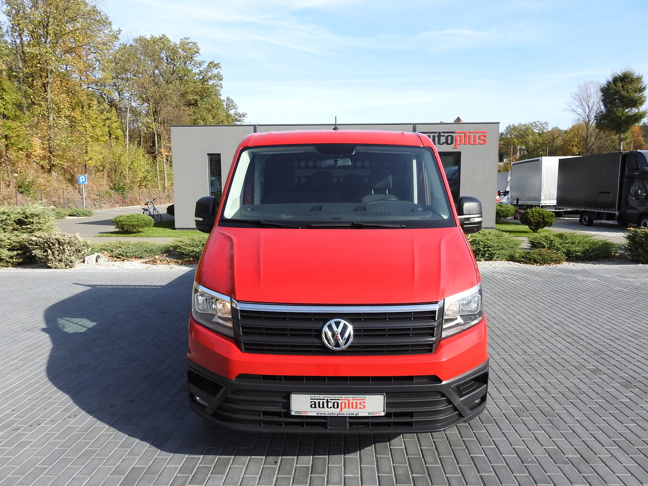 VOLKSWAGEN CRAFTER STAKE BODY DOUBLE CABIN DOKA 7 SEATS AIR CONDITIONING  140HP - Xe tải van: hình 5 VOLKSWAGEN CRAFTER STAKE BODY DOUBLE CABIN DOKA 7 SEATS AIR CONDITIONING  140HP - Xe tải van: hình 5