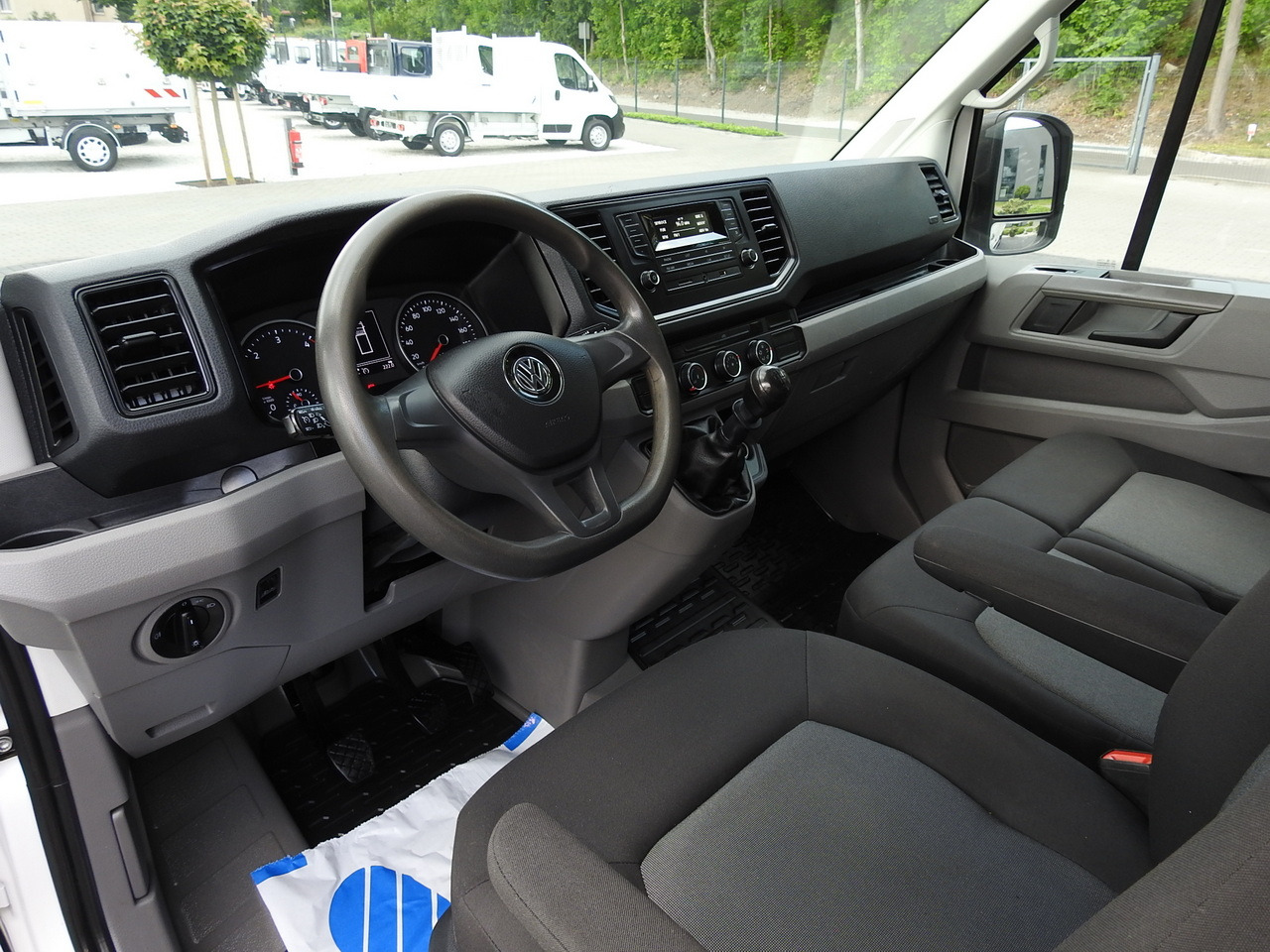 VOLKSWAGEN CRAFTER TIPPER CRUISE CONTROL 100HP - Xe ben nhỏ: hình 2 VOLKSWAGEN CRAFTER TIPPER CRUISE CONTROL 100HP - Xe ben nhỏ: hình 2