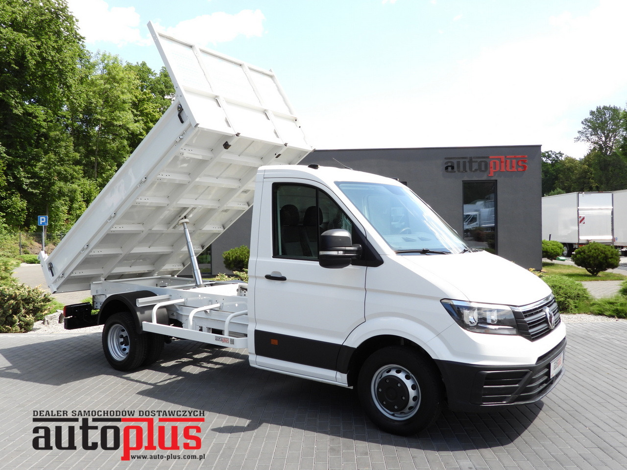 VOLKSWAGEN CRAFTER TIPPER CRUISE CONTROL TWIN WHEELS AIR CONDITIONING 180HP - Xe ben nhỏ: hình 1 VOLKSWAGEN CRAFTER TIPPER CRUISE CONTROL TWIN WHEELS AIR CONDITIONING 180HP - Xe ben nhỏ: hình 1