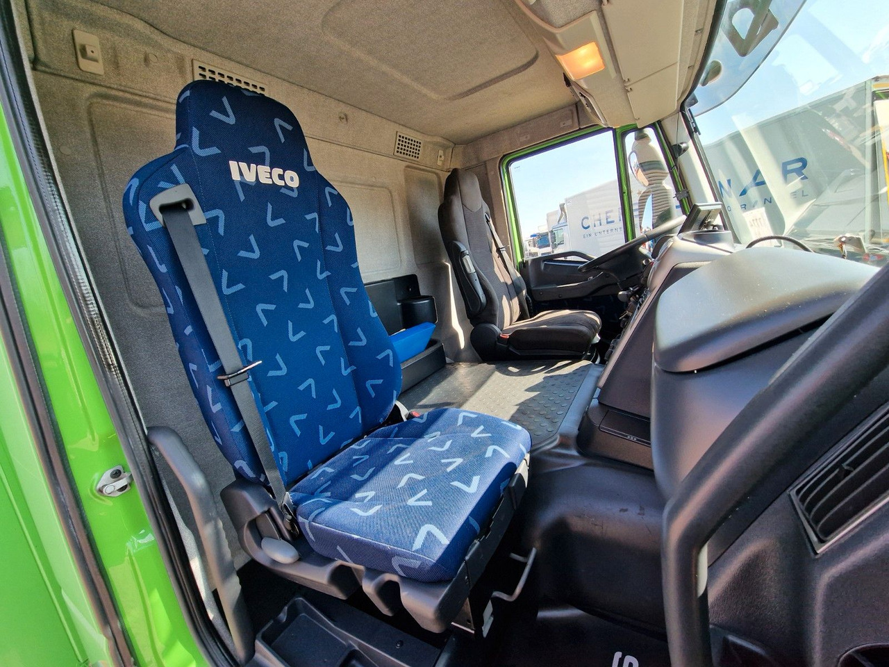 Xe tải hộp Iveco Stralis 360 / Ladebordwand: hình 20