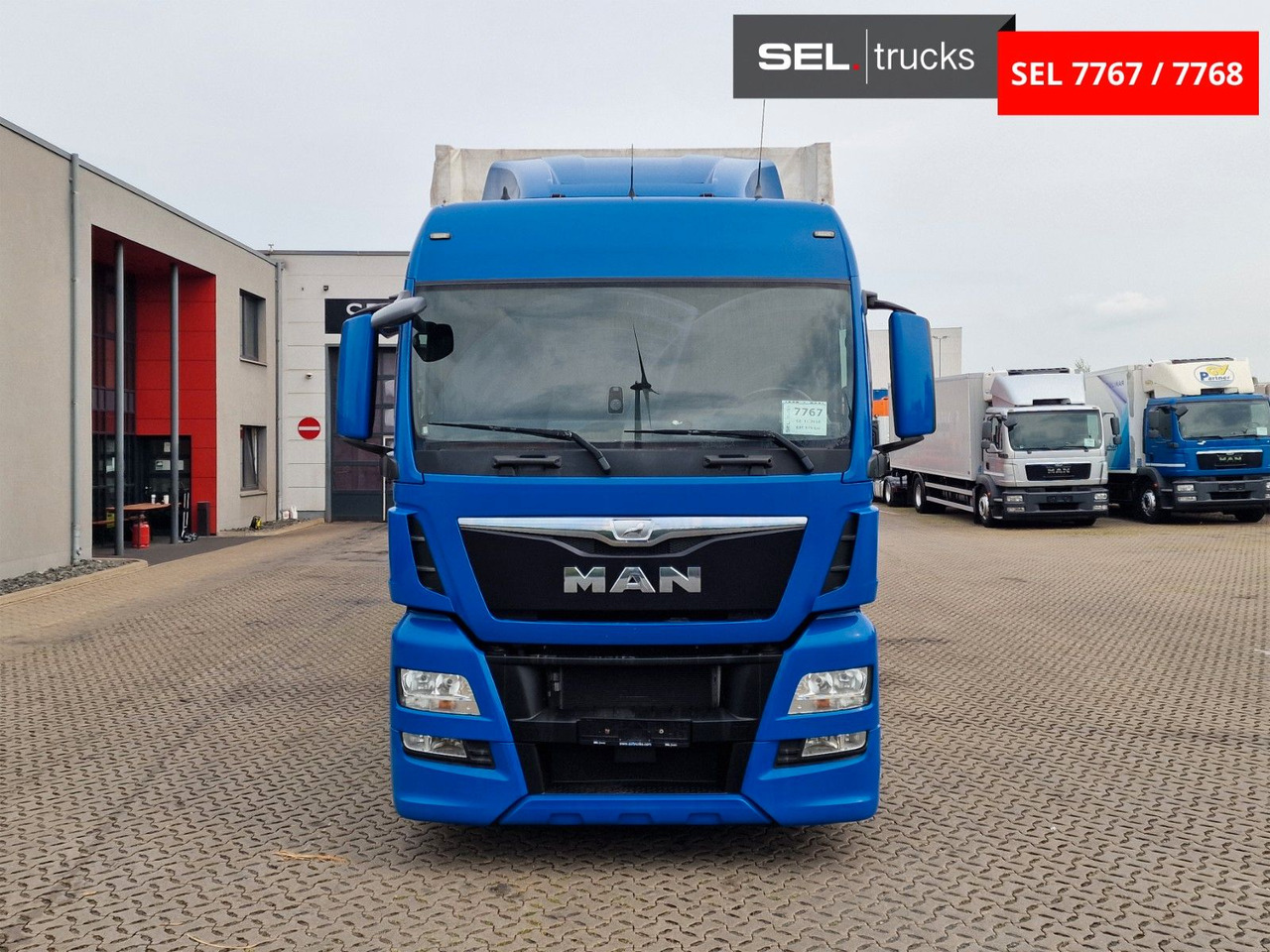 MAN TGX 18.440 4X2 LL-U /Intarder/Hubdach/Durchlade - Xe tải thùng mui bạt: hình 2 MAN TGX 18.440 4X2 LL-U /Intarder/Hubdach/Durchlade - Xe tải thùng mui bạt: hình 2