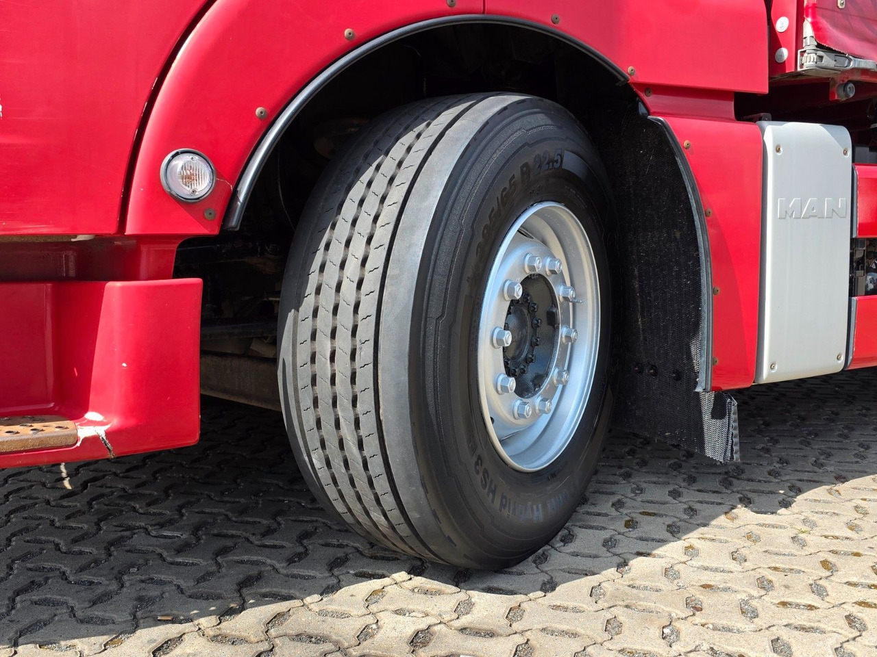 Xe tải thùng mui bạt MAN TGX 26.360 6X2-2 LL / Intarder / Ldbw /Lenkachse: hình 38