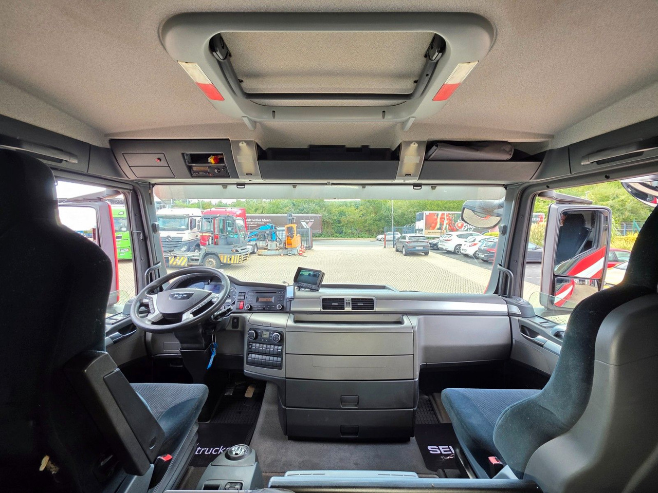 Xe tải thùng mui bạt MAN TGX 26.360 6X2-2 LL / Intarder / Ldbw /Lenkachse: hình 26