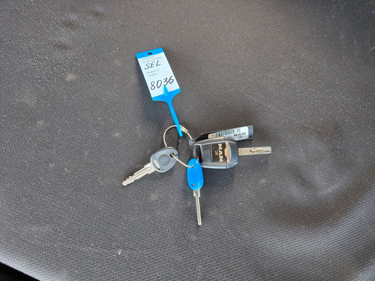 Xe tải thùng mui bạt MAN TGX 26.360 6X2-2 LL / Intarder / Ldbw /Lenkachse: hình 35