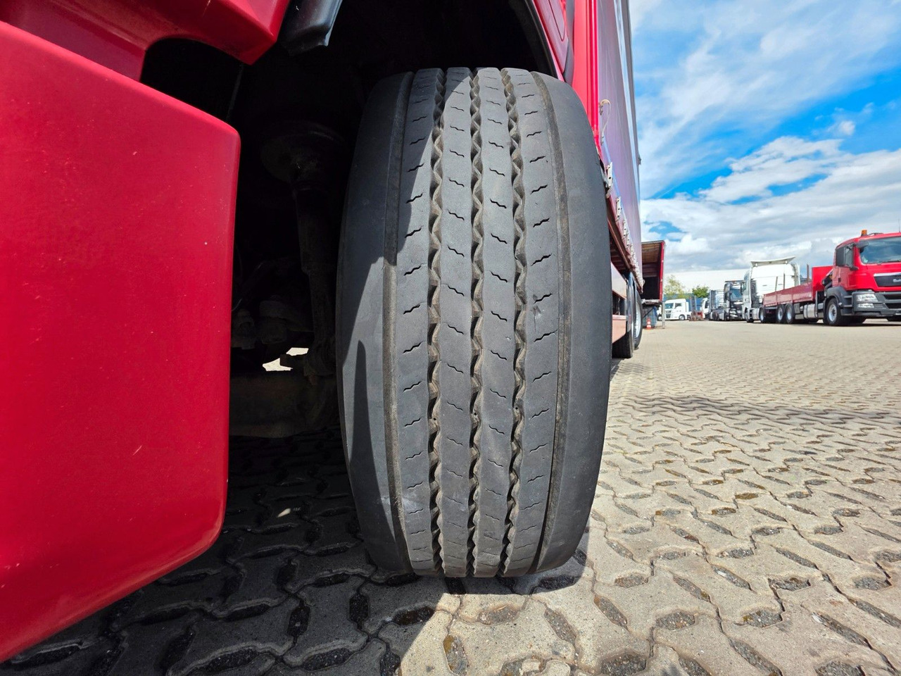 Xe tải thùng mui bạt MAN TGX 26.360 6X2-2 LL / Intarder / Ldbw /Lenkachse: hình 37