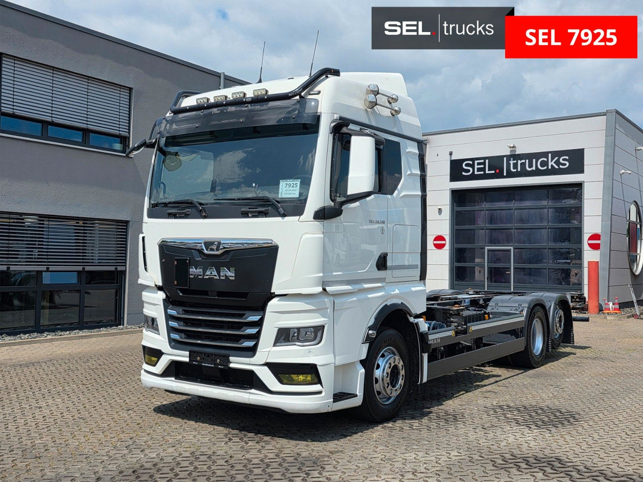 MAN TGX 26.510 6x2-2 LL CH / ZF Intarder / Liftachse - Xe chở container/ Xe tải hoán đổi thân: hình 1 MAN TGX 26.510 6x2-2 LL CH / ZF Intarder / Liftachse - Xe chở container/ Xe tải hoán đổi thân: hình 1
