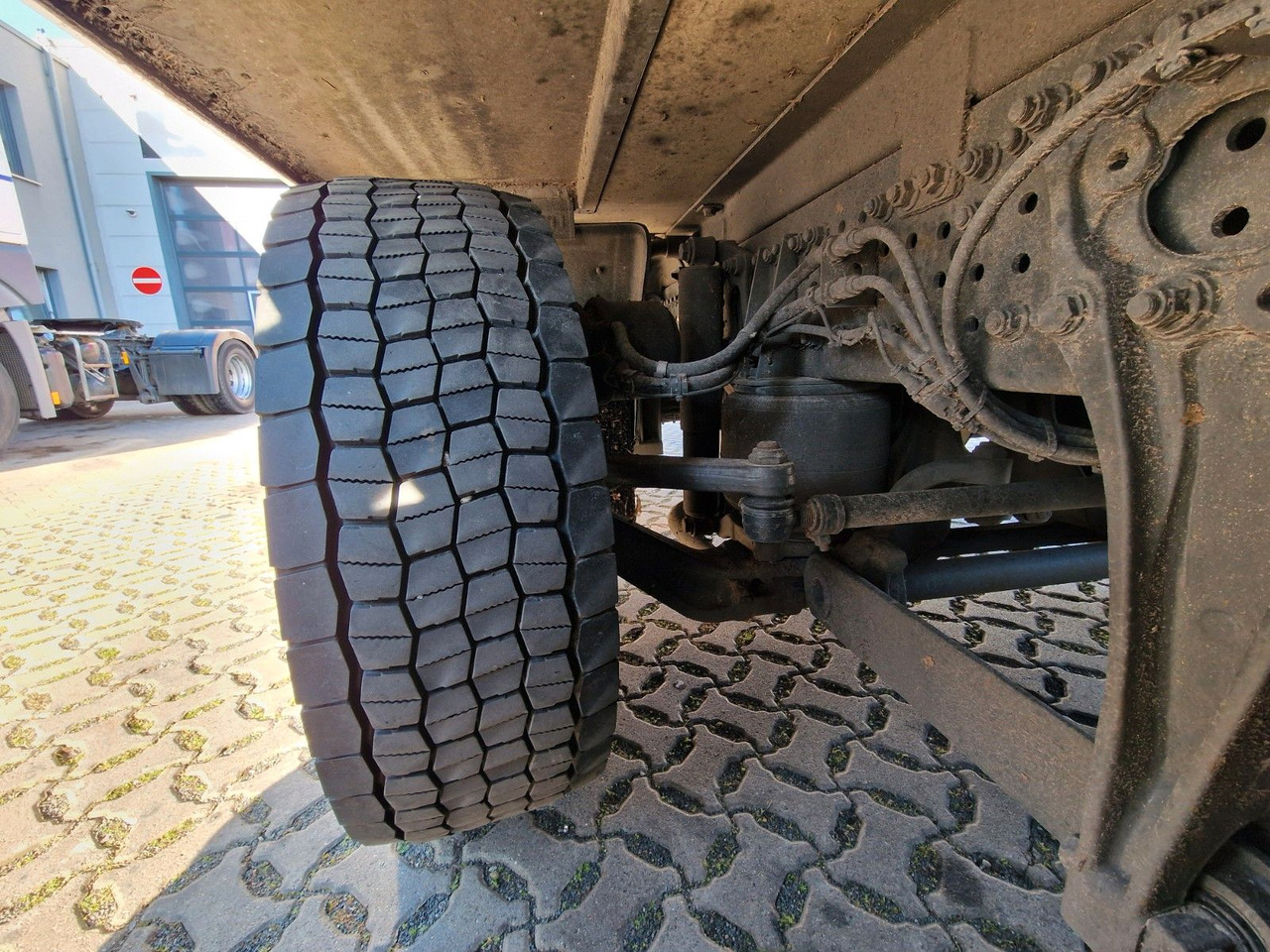 Xe tải hộp Mercedes-Benz Actros 2643 / Retarder / Ldbw / Lenkachse /: hình 30