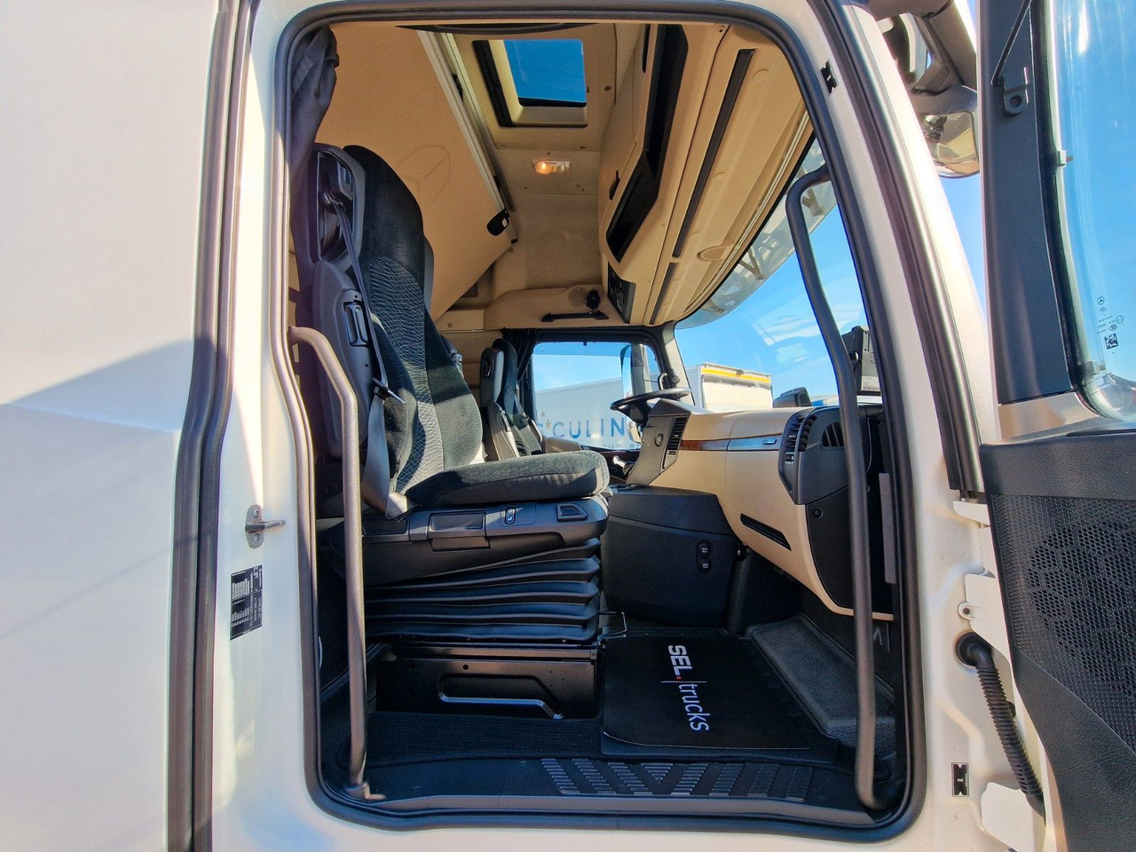 Xe tải hộp Mercedes-Benz Actros 2643 / Retarder / Ldbw / Lenkachse /: hình 19