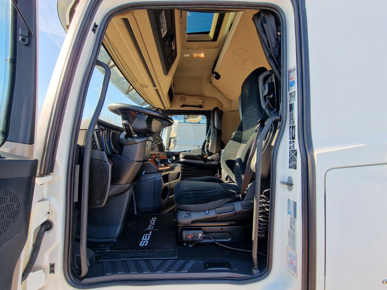 Xe tải hộp Mercedes-Benz Actros 2643 / Retarder / Ldbw / Lenkachse /: hình 17