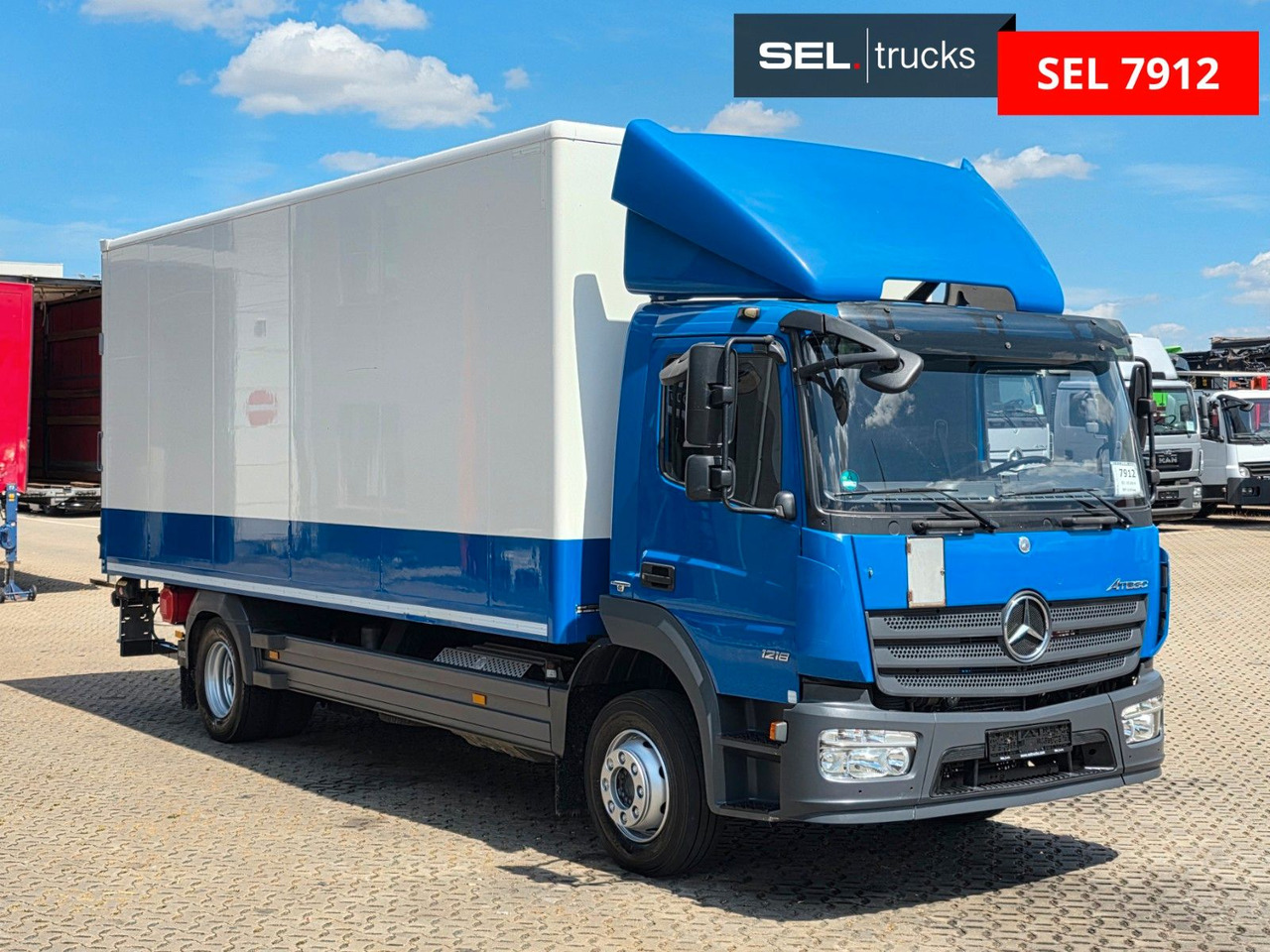 Mercedes-Benz Atego 1218 / Ladebordwand - Xe tải hộp: hình 3 Mercedes-Benz Atego 1218 / Ladebordwand - Xe tải hộp: hình 3