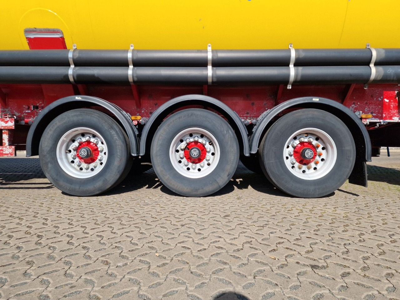 Sơ mi rơ moóc bồn silo Spitzer SK 2766 CAL GGVS / Kippsilo / 66 m3 / ADR ATDR A: hình 23 Sơ mi rơ moóc bồn silo Spitzer SK 2766 CAL GGVS / Kippsilo / 66 m3 / ADR ATDR A: hình 23