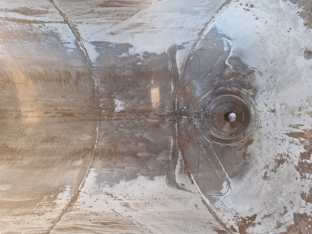 Sơ mi rơ moóc bồn silo Spitzer SK 2766 CAL GGVS / Kippsilo / 66 m3 / ADR ATDR A: hình 20 Sơ mi rơ moóc bồn silo Spitzer SK 2766 CAL GGVS / Kippsilo / 66 m3 / ADR ATDR A: hình 20