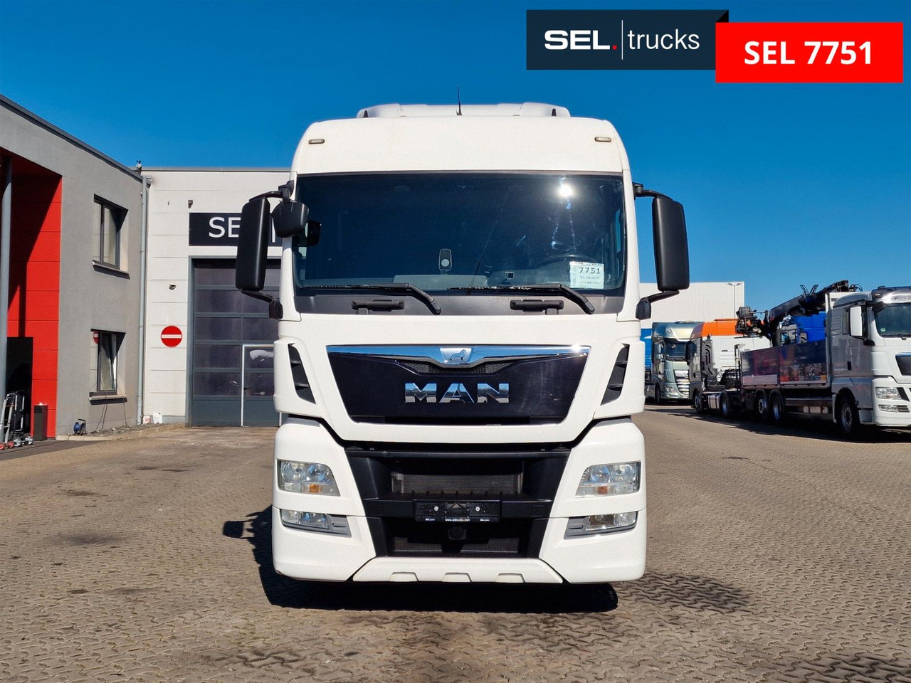 MAN TGX 18.400 4X2 LLS-U / LOW KM !!! / Hubkupplung - Xe đầu kéo: hình 2 MAN TGX 18.400 4X2 LLS-U / LOW KM !!! / Hubkupplung - Xe đầu kéo: hình 2