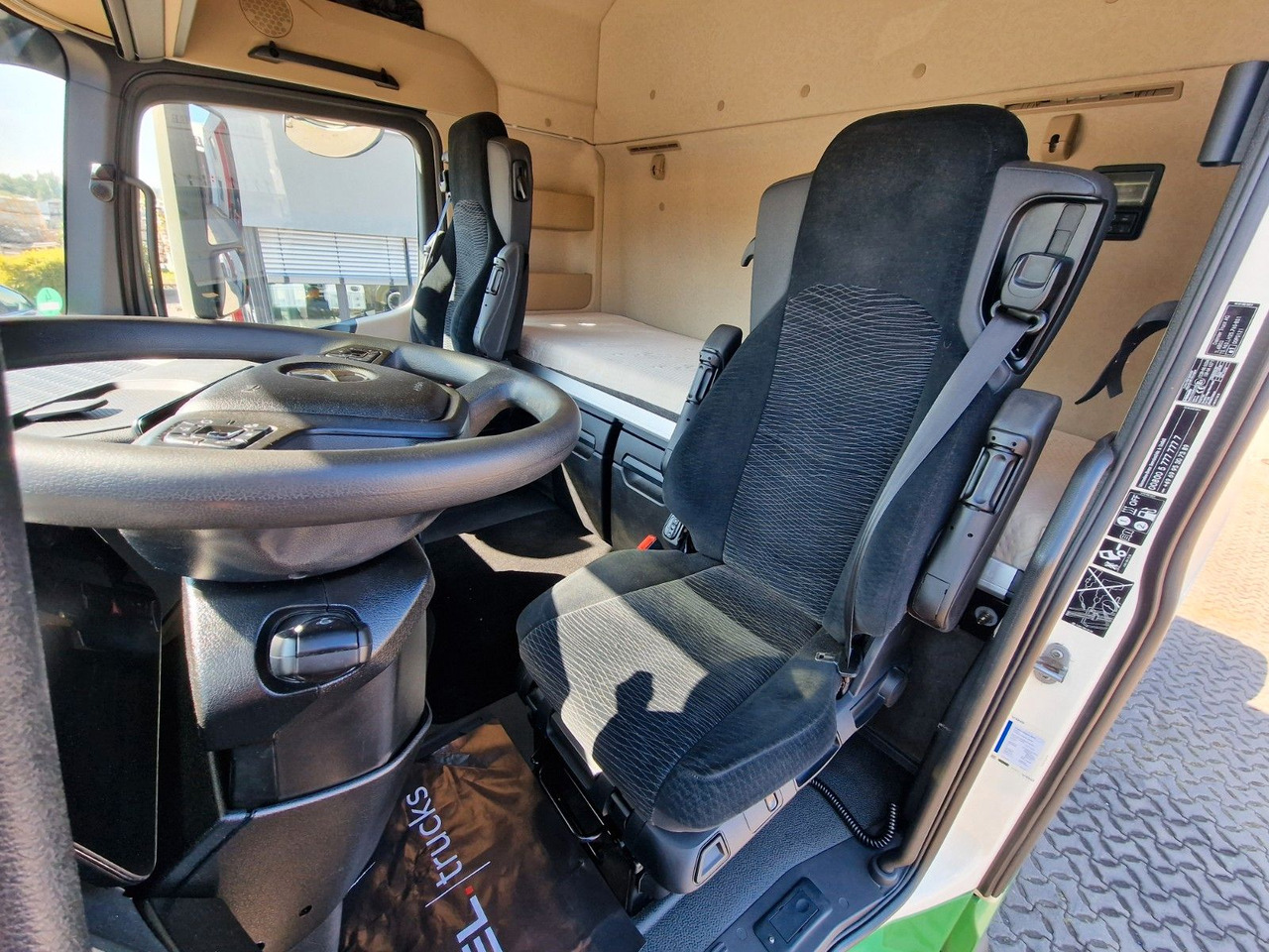 Xe đầu kéo Mercedes-Benz Actros 1846 / Retarder / Kompressor / 6D: hình 18
