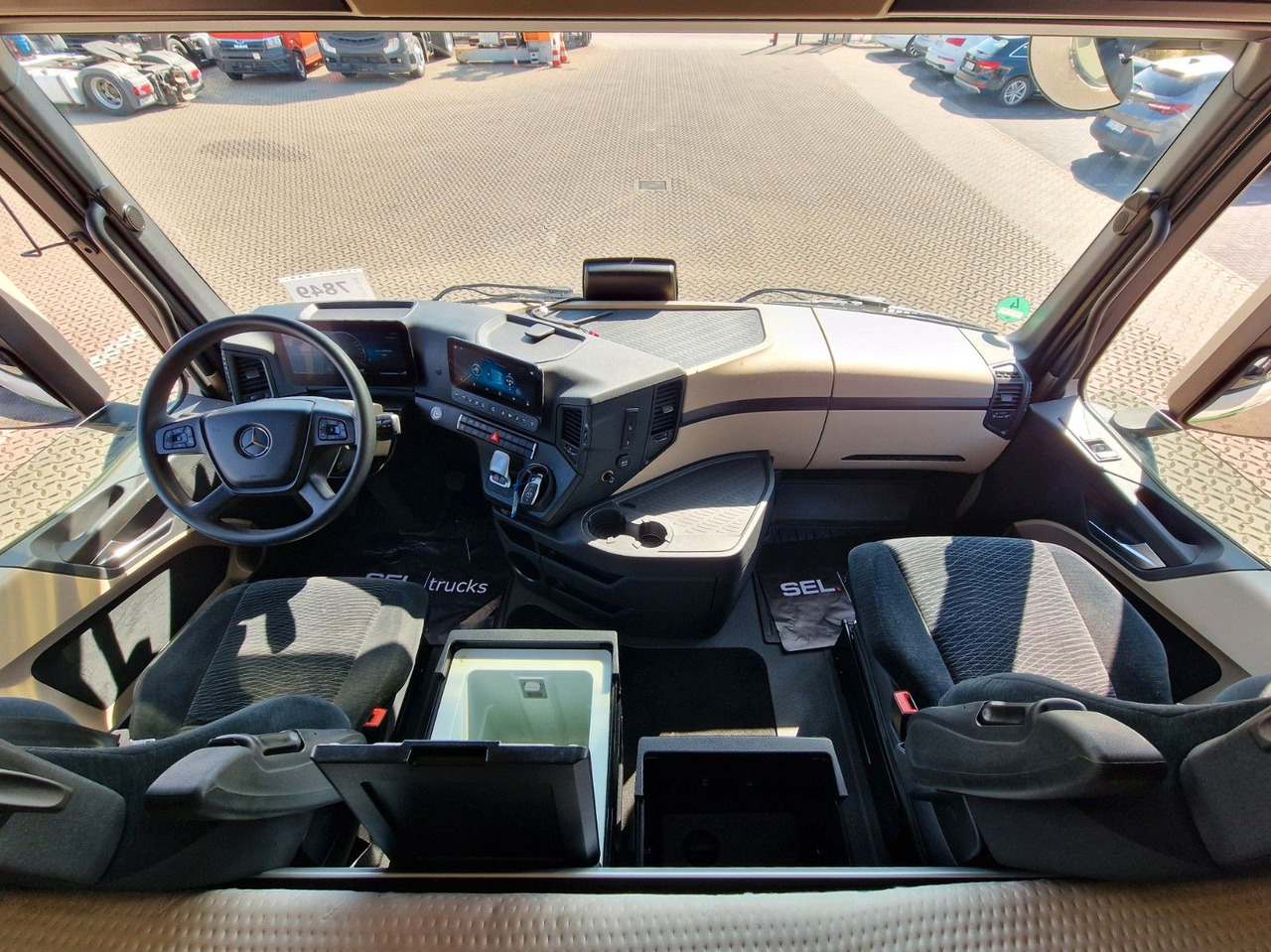 Xe đầu kéo Mercedes-Benz Actros 1846 / Retarder / Kompressor / 6D: hình 23