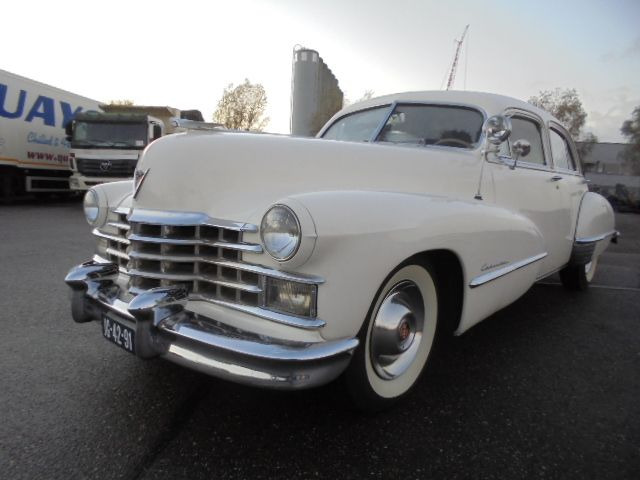 Cadillac Fleetwood sedan - Sedan: hình 1 Cadillac Fleetwood sedan - Sedan: hình 1