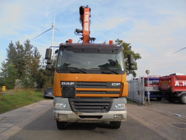 DAF 85.360 8X4 - Xe tải hệ thống cáp, Xe cẩu tự hành: hình 2 DAF 85.360 8X4 - Xe tải hệ thống cáp, Xe cẩu tự hành: hình 2