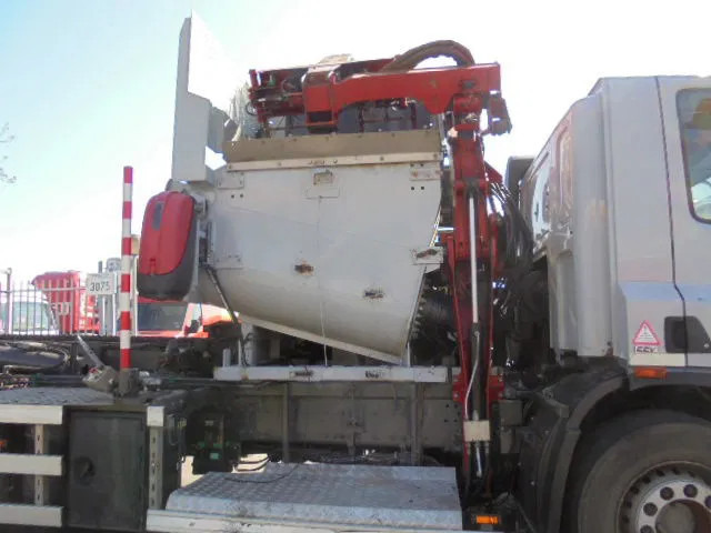 DAF CF 75.310 FAN 6x2 NL TRUCK - Xe tải khung gầm: hình 4 DAF CF 75.310 FAN 6x2 NL TRUCK - Xe tải khung gầm: hình 4