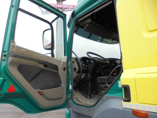 DAF FAD 85-460 8X4 - Xe tải thùng lửng/ Phẳng, Xe cẩu tự hành: hình 5 DAF FAD 85-460 8X4 - Xe tải thùng lửng/ Phẳng, Xe cẩu tự hành: hình 5