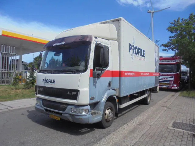 DAF LF 45 150 NL TRUCK SERVICE TRUCK SERVICE TRUCK MET COMPRESSOR - Xe tải hộp: hình 1 DAF LF 45 150 NL TRUCK SERVICE TRUCK SERVICE TRUCK MET COMPRESSOR - Xe tải hộp: hình 1