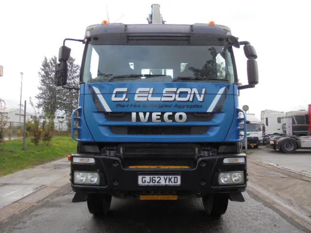 Iveco AD340T36 8X4 - Xe ben, Xe cẩu tự hành: hình 2 Iveco AD340T36 8X4 - Xe ben, Xe cẩu tự hành: hình 2