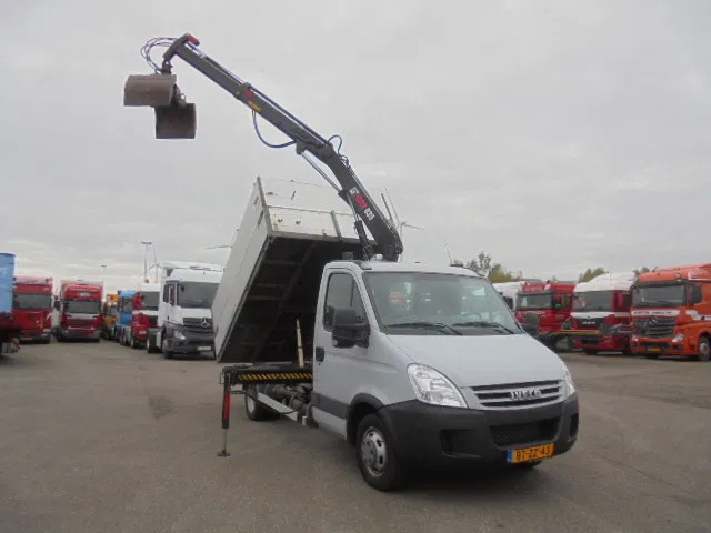Iveco Daily 50 C18 NL TRUCK - Xe ben, Xe cẩu tự hành: hình 4 Iveco Daily 50 C18 NL TRUCK - Xe ben, Xe cẩu tự hành: hình 4