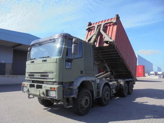 Iveco Eurotrakker 410 E37H - Xe tải nâng móc: hình 2 Iveco Eurotrakker 410 E37H - Xe tải nâng móc: hình 2