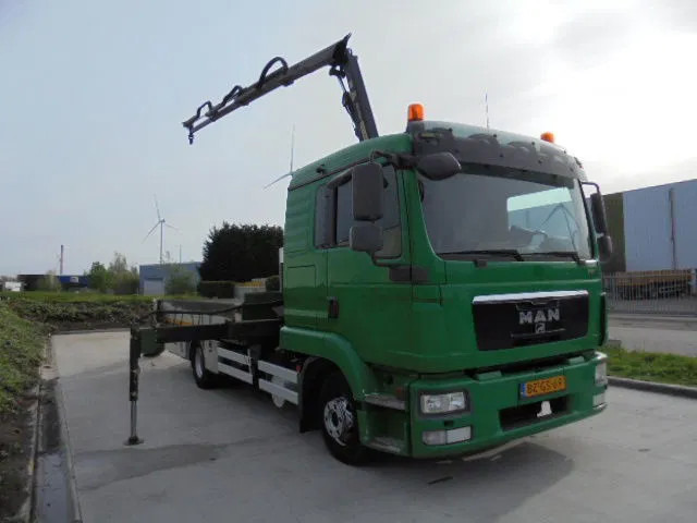 MAN TGL 12.220 NL TRUCK - Xe cẩu tự hành: hình 4 MAN TGL 12.220 NL TRUCK - Xe cẩu tự hành: hình 4