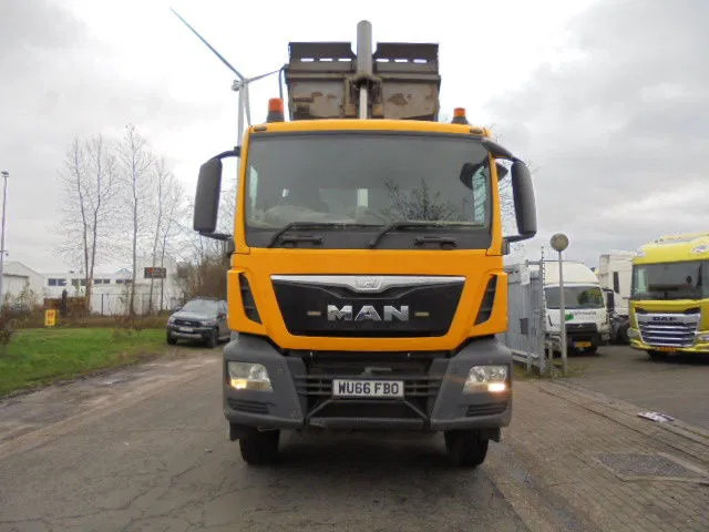 MAN TGS 35.400 8X4 RHD - Xe ben: hình 5 MAN TGS 35.400 8X4 RHD - Xe ben: hình 5