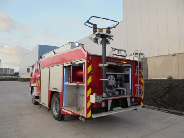 Mercedes-Benz 1124 F - Xe tải cứu hỏa: hình 3 Mercedes-Benz 1124 F - Xe tải cứu hỏa: hình 3