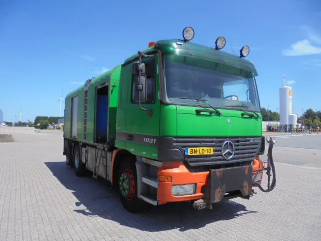 Mercedes-Benz Actros 1831 1831 Bitumensprayer - Xe bồn: hình 3 Mercedes-Benz Actros 1831 1831 Bitumensprayer - Xe bồn: hình 3