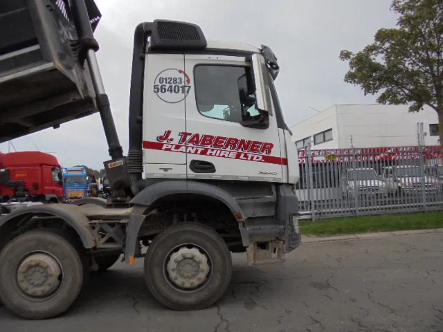 Mercedes-Benz Arocs 3240 K 8X4 - Xe ben: hình 4 Mercedes-Benz Arocs 3240 K 8X4 - Xe ben: hình 4