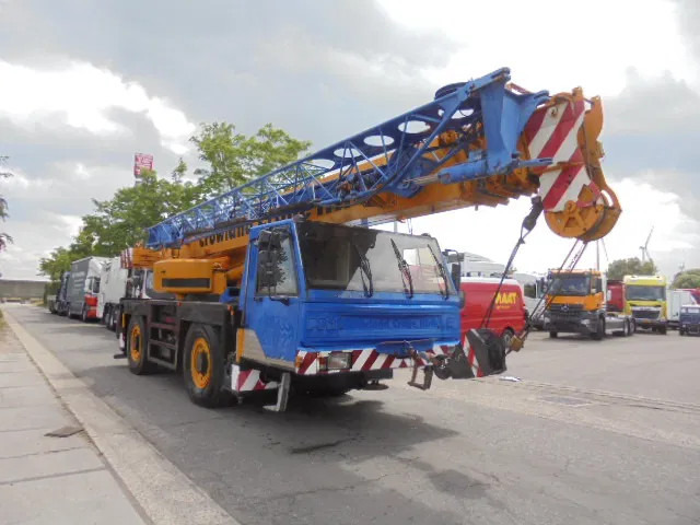 PPM ATT 350 4X4X4 - Cần cẩu mọi địa hình: hình 3 PPM ATT 350 4X4X4 - Cần cẩu mọi địa hình: hình 3