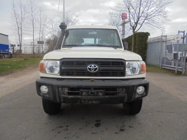 Toyota Land Cruiser HZJ76 + HZJ78L + PICKUP 4WD EXPORT OUT EU ONLY - Xe bán tải: hình 5 Toyota Land Cruiser HZJ76 + HZJ78L + PICKUP 4WD EXPORT OUT EU ONLY - Xe bán tải: hình 5