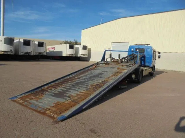 Xe tải kéo Volvo FE 280: hình 8 Xe tải kéo Volvo FE 280: hình 8