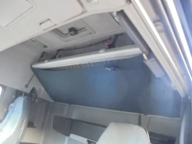 Xe tải thùng mui bạt Volvo FH 420 6X2 NL TRUCK: hình 11