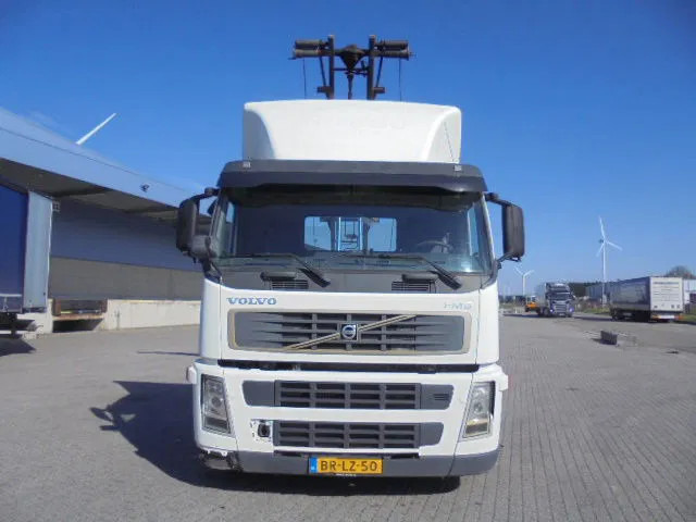 Volvo FM 260 MANUAL GEAR NL TRUCK - Xe tải hệ thống cáp: hình 2 Volvo FM 260 MANUAL GEAR NL TRUCK - Xe tải hệ thống cáp: hình 2