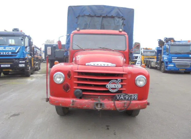 Volvo L 465 - Xe tải thùng mui bạt: hình 2 Volvo L 465 - Xe tải thùng mui bạt: hình 2