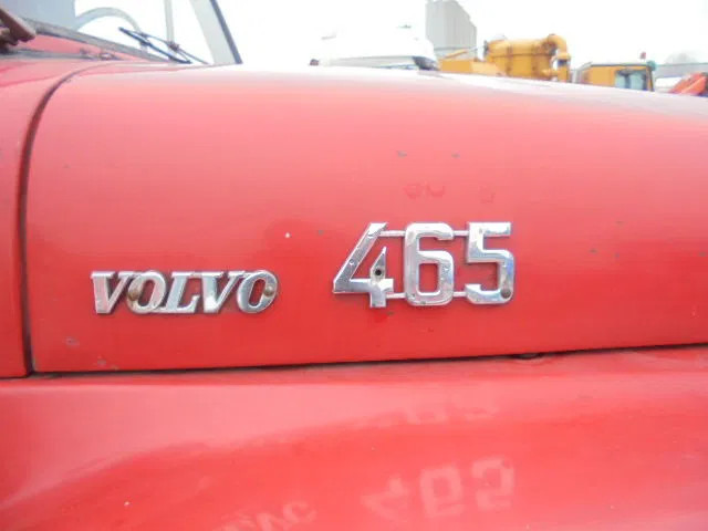 Volvo L 465 - Xe tải thùng mui bạt: hình 4 Volvo L 465 - Xe tải thùng mui bạt: hình 4