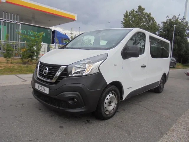 Nissan NV 300 - Xe bus: hình 1 Nissan NV 300 - Xe bus: hình 1