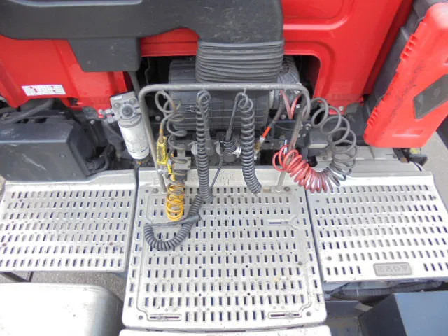 Xe đầu kéo DAF CF 410 SSC: hình 8