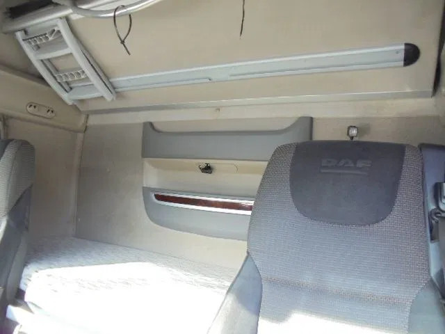 Xe đầu kéo DAF XF 106.460 SUPER SPACE CAB: hình 11